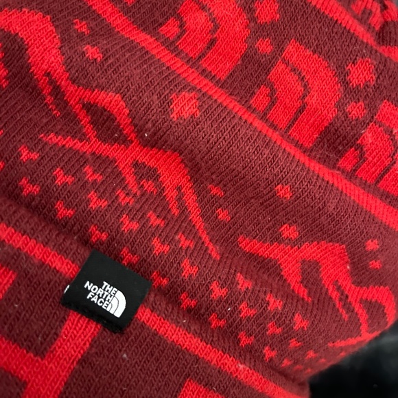 North Face red graphic print knit  toque unisex - Picture 3 of 4